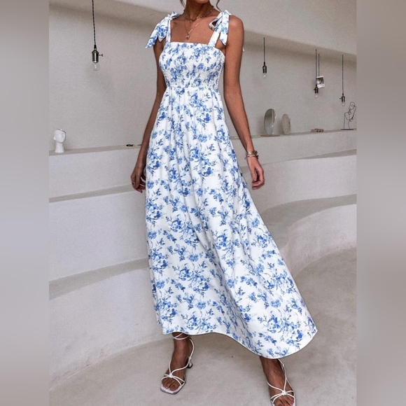 Dresses & Skirts - MakeMeChic Women's Blue & white Floral  Beach Vacation Casual  Long Maxi Dress S
